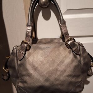 Burberry Nova Check Sholder Bag Leather Metallic